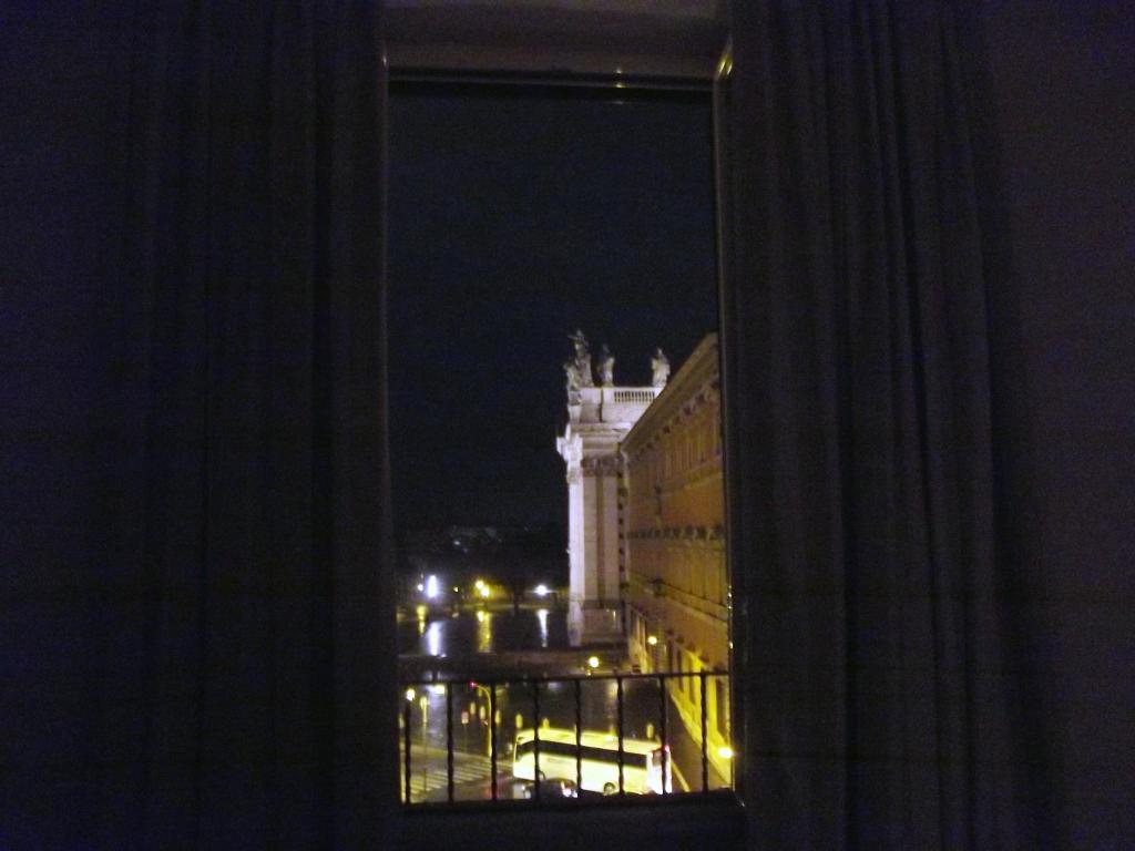 Laterani Suite Roma Habitación foto