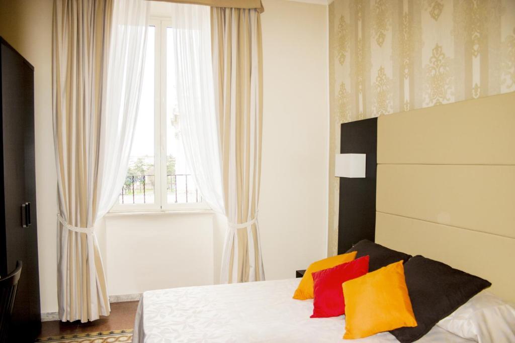 Laterani Suite Roma Habitación foto